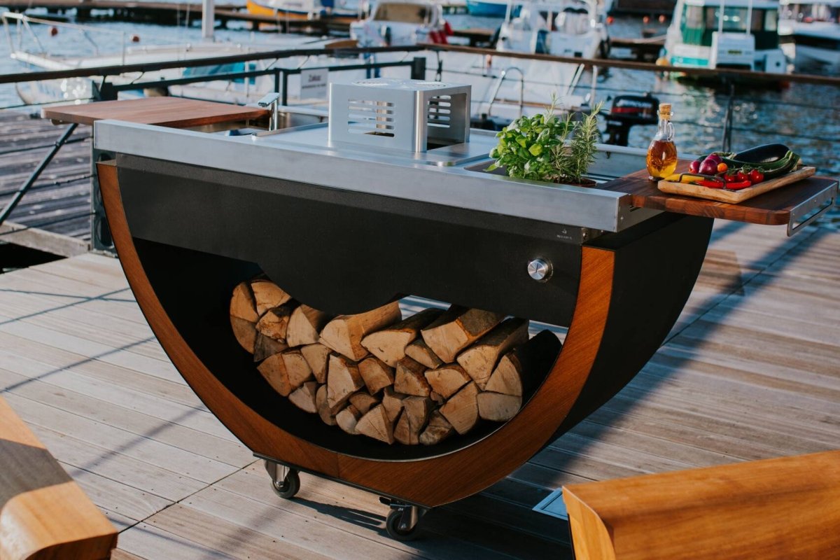 NARIE Outdoor-Küche aus Edelstahl und Holz mit Plancha – online kaufen - Wurzelwerk Design