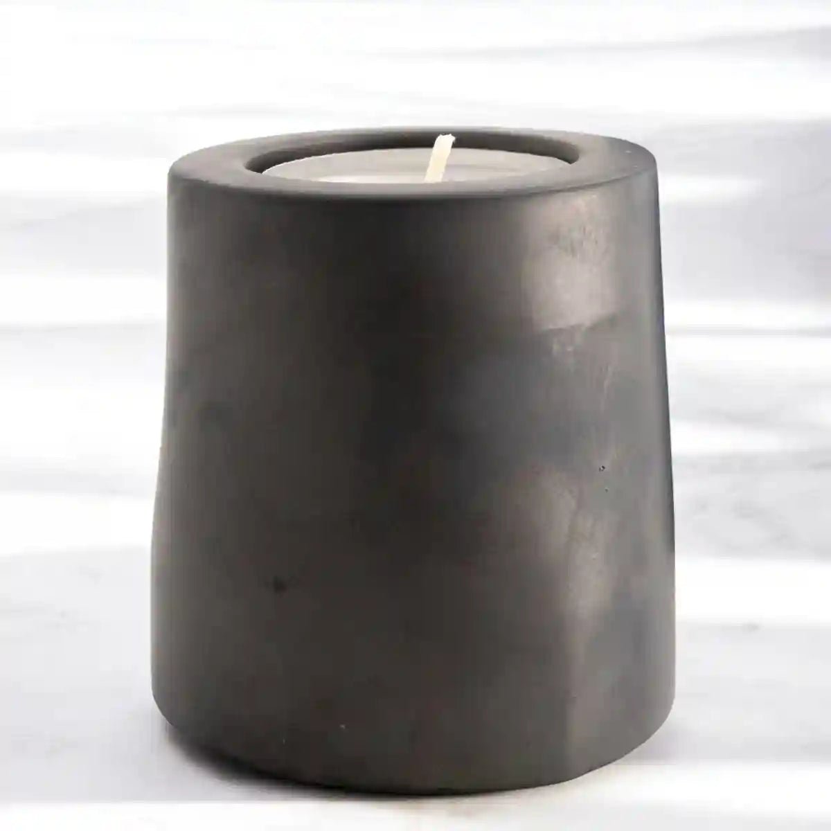 Zwei Teelichthalter GEMMA aus Beton von Manubeton, modernes Design, ideal für Kerzenleuchter und stimmungsvolle Beleuchtung