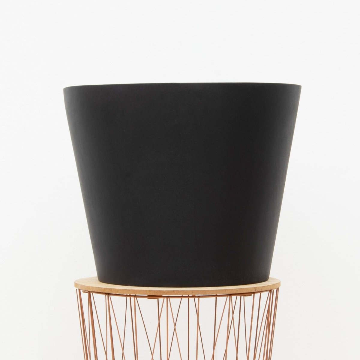 Bucket Black - L - 68x60 - Wurzelwerk Design