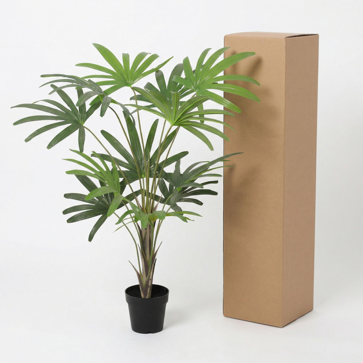Hochwertige künstliche Rhapis-Pflanze von Everspring, 120 cm hoch, mit grünen Blättern und natürlichem Aussehen in einer Zimmerumgebung