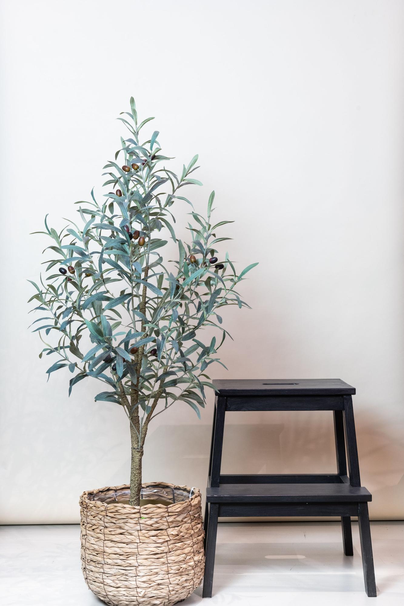 Künstlicher Olivenbaum von Everspring, Olea europaea, 115–180 cm hohe Kunstpflanze mit grünen Blättern, geeignet für Innen- und Außenbereich