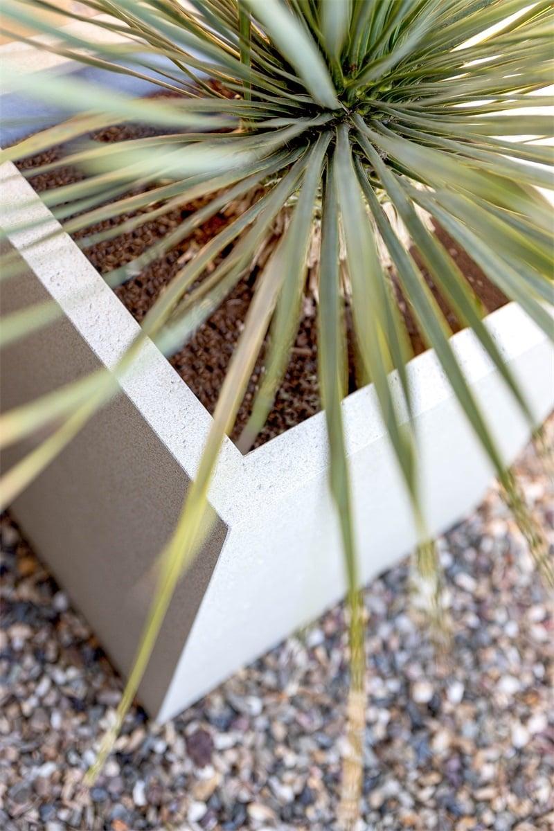 Topf Grigio Cube Antique White - D60x H60 - Wurzelwerk Design
