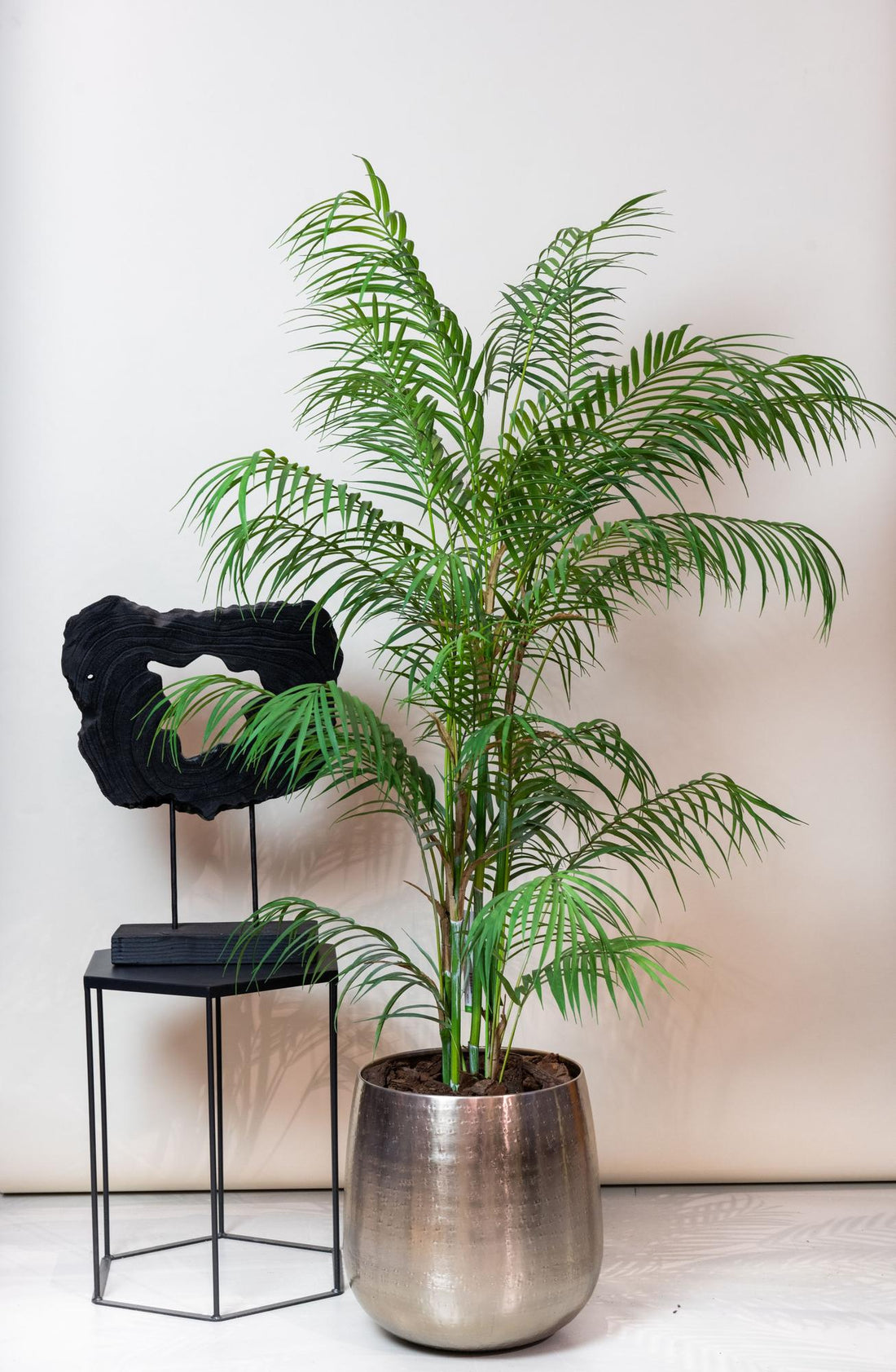 Kunstpflanze Chamaedorea elegans Bergpalme, 120 cm hoch im Topf für Wohnzimmer oder Büro