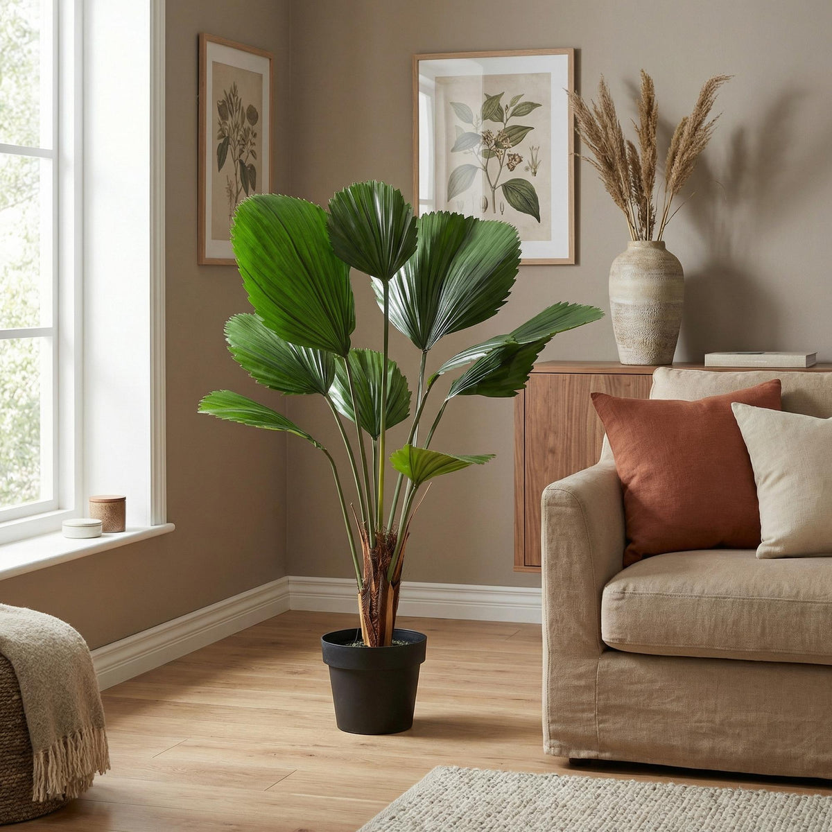 Kunstpflanze Licuala Grandis von Everspring, 104 cm hohe künstliche Palme mit grünen Blättern, Dekorationspflanze für Innenräume