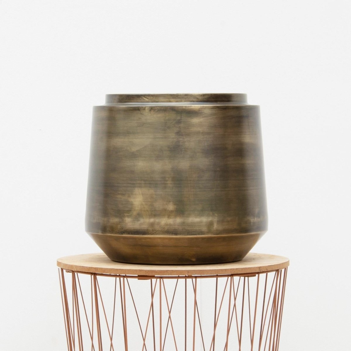 Topf Indigo Vintage Gold D33 x H31 - Wurzelwerk Design