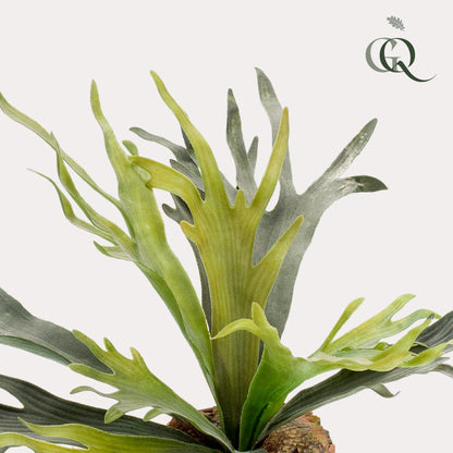 Kunstpflanze Staghorn Farn von Everspring, 50 cm hohe Geweihfarn-Attrappe mit grünen Blättern, realistische Dekorationspflanze